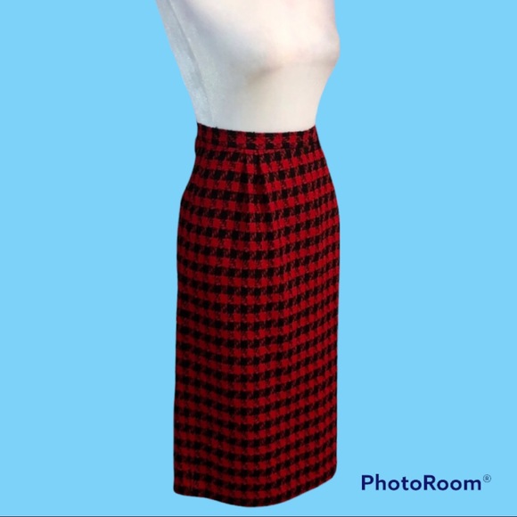 Vintage Cross Country Red Checkered Skirt - Picture 2 of 8